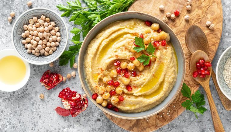 Hummus mit Granatapfelkernen bei Aramark